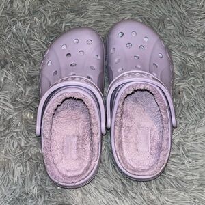 Fuzzy Crocs | size 7 in Women's